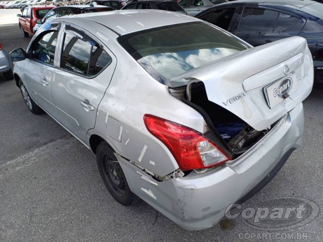 2017 NISSAN VERSA 