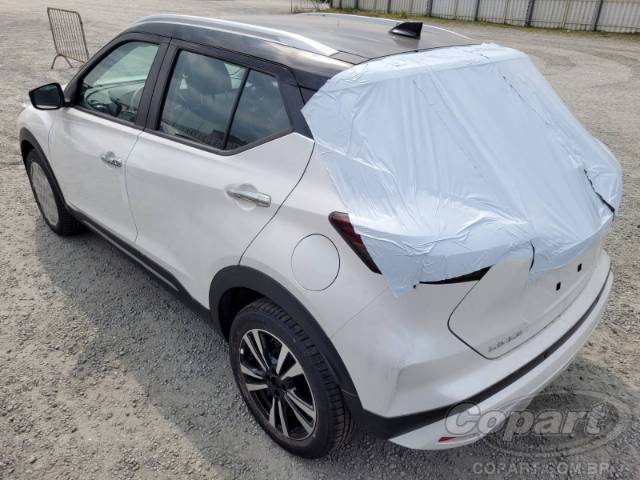 2022 NISSAN KICKS 