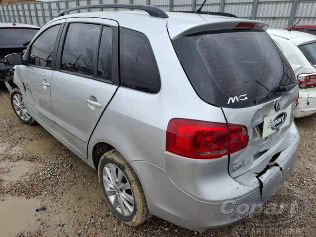 2011 VOLKSWAGEN SPACEFOX 