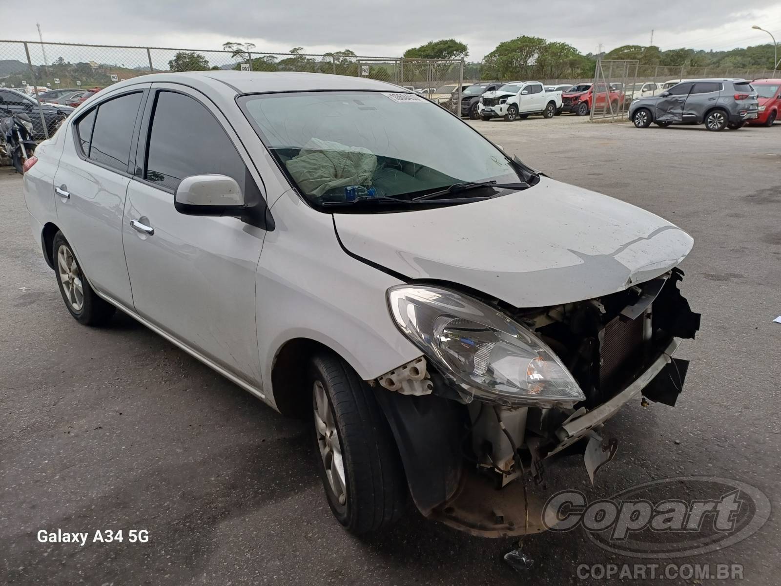 Veículo Nissan Versa Nissan Versa SL 1.6 16V 2014 2014 em leilão
