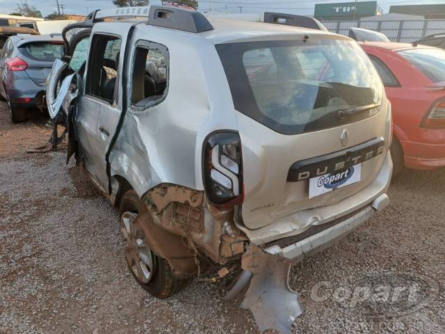 2017 RENAULT DUSTER 