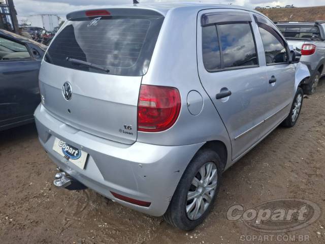 2011 VOLKSWAGEN FOX 