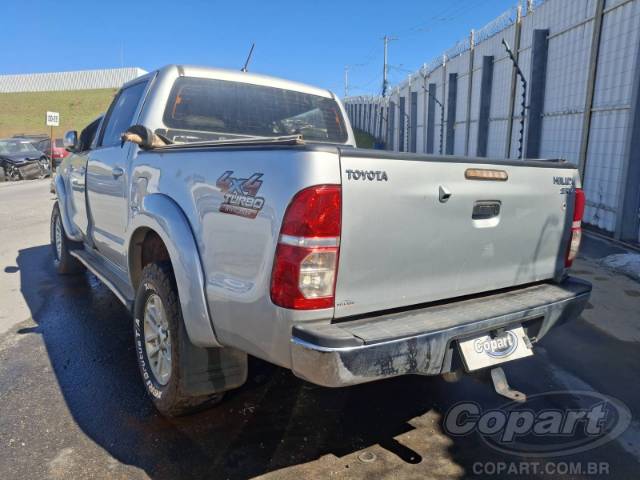 2013 TOYOTA HILUX CD 