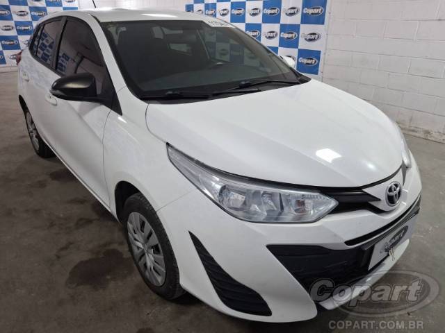 2022 TOYOTA YARIS 
