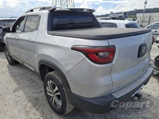 2017 FIAT TORO 