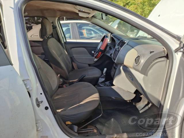 2015 RENAULT LOGAN 