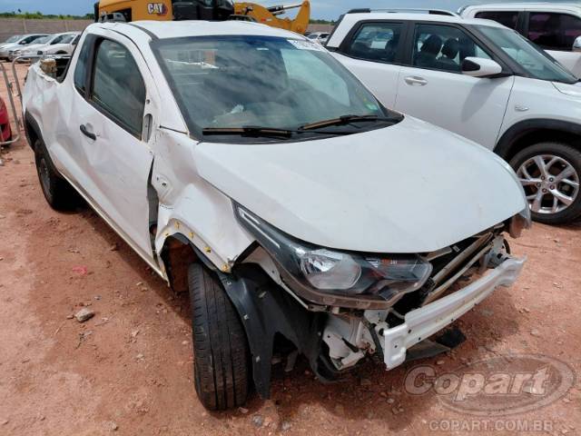 2025 FIAT STRADA 