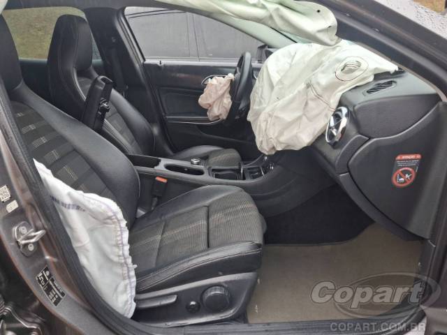 2018 MERCEDES BENZ GLA 