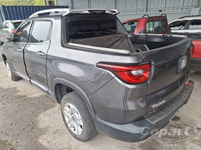 2022 FIAT TORO 