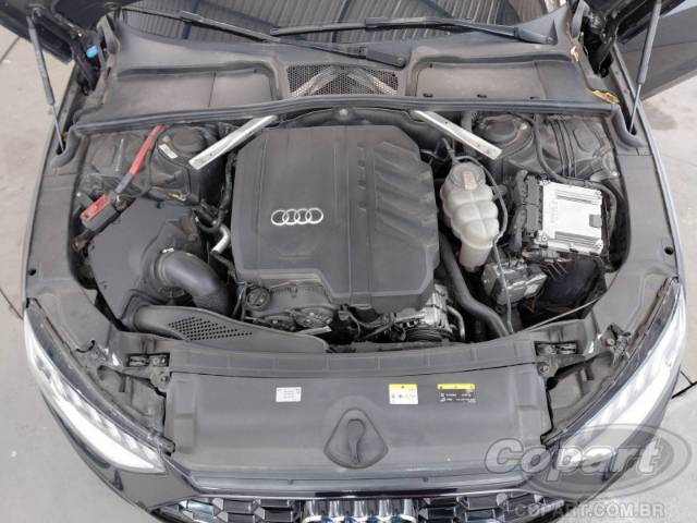 2022 AUDI A4 