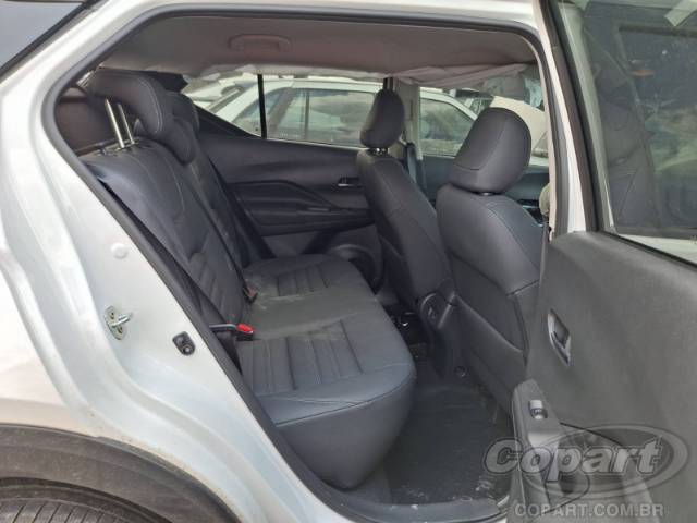 2025 NISSAN Kicks Play 