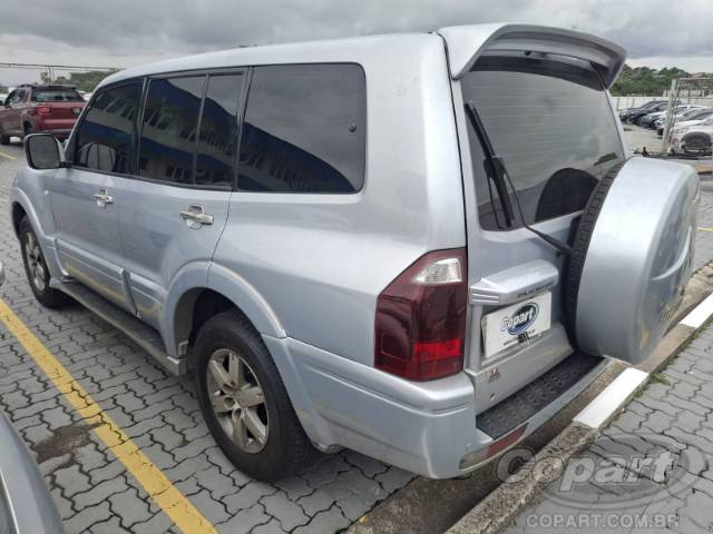 2005 MITSUBISHI PAJERO FULL 