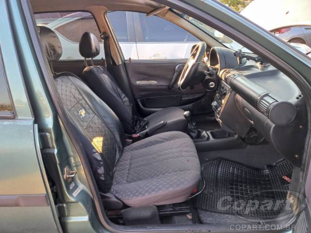 1999 CHEVROLET CORSA SEDAN 