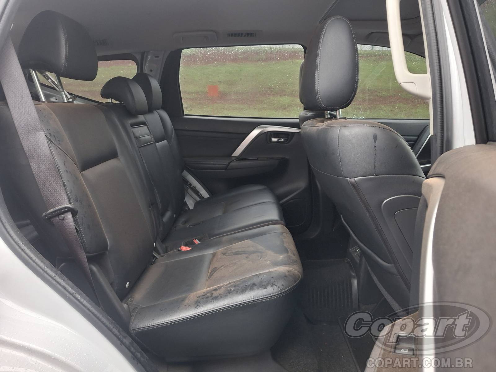 2024 MITSUBISHI PAJERO SPORT — foto 6 de 13