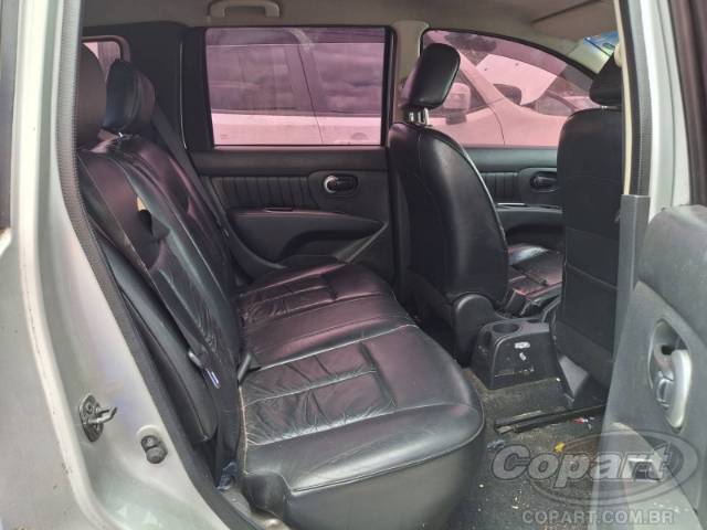 2011 NISSAN LIVINA 