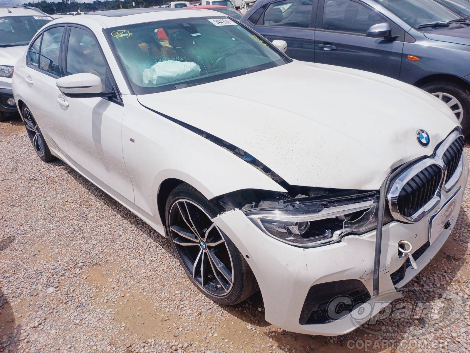 BMW Serie 3 320i 2.0 16V Twin Turbo 2021 Colisão Média Monta