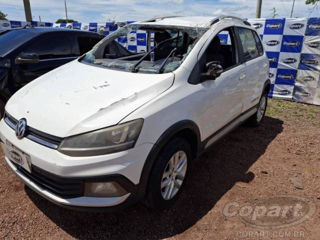 2015 VOLKSWAGEN FOX 