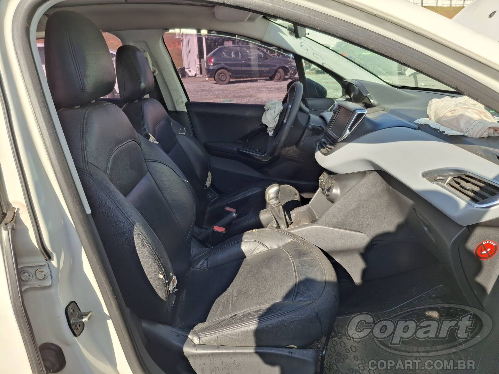 Foto 5: 2014 PEUGEOT 208