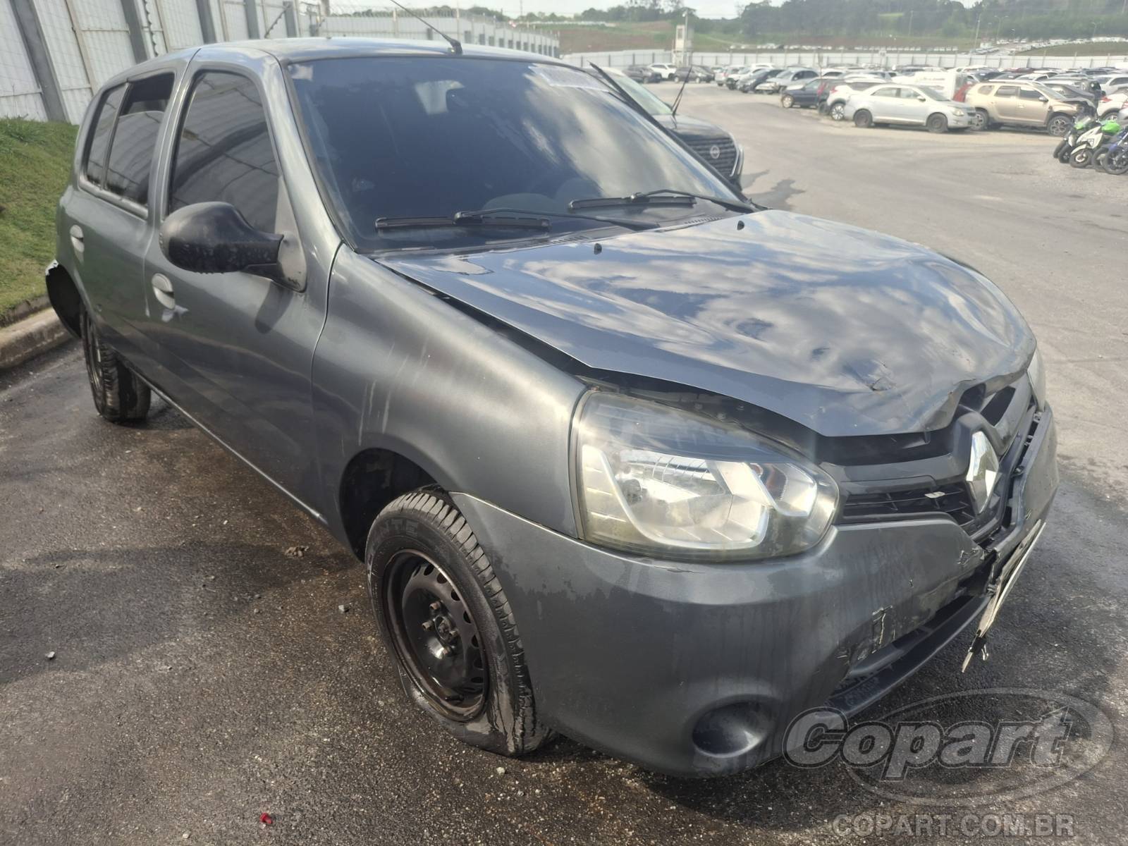 Veículo Renault Clio RENAULT CLIO EXPRESSION 1.0 16V HI-POWER 2013 2014 em leilão