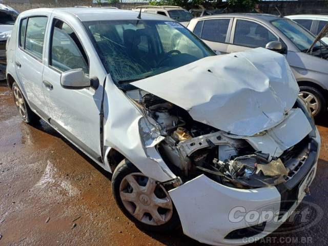2014 RENAULT SANDERO 