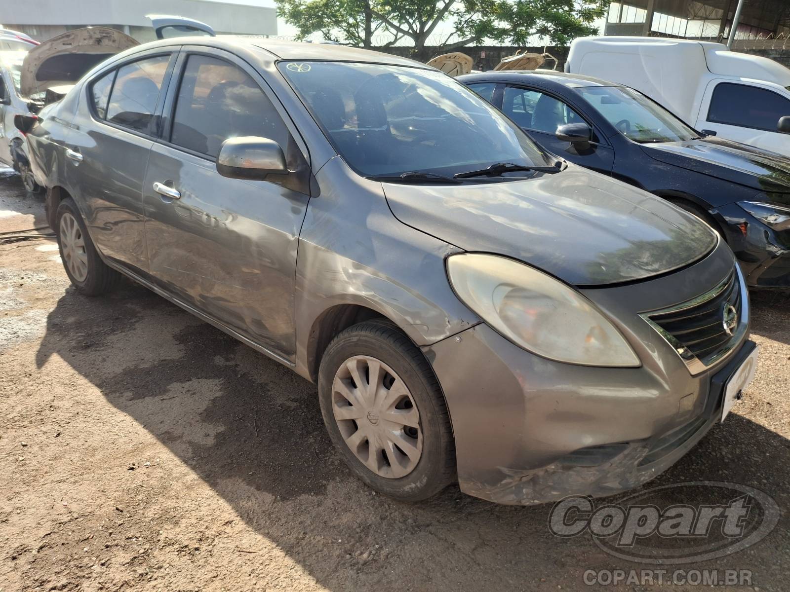 NISSAN VERSA 2014