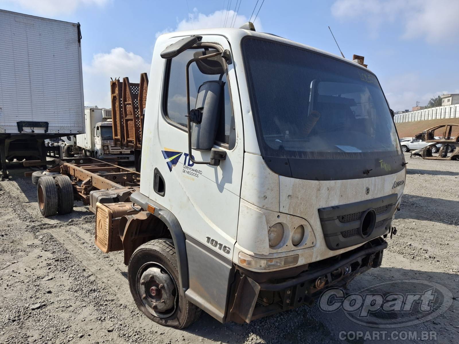 Veículo MERCEDES-BENZ Accelo 2022 MERCEDES BENZ ACCELO 1016 2023 em leilão