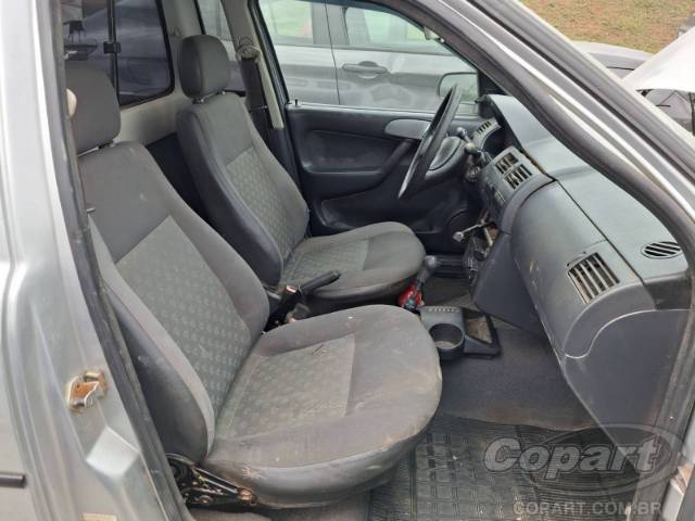 2003 VOLKSWAGEN SAVEIRO 