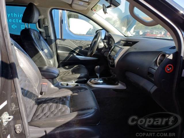 2023 NISSAN FRONTIER CD 