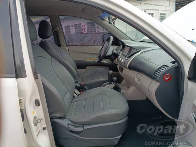 2013 MITSUBISHI L200 TRITON 
