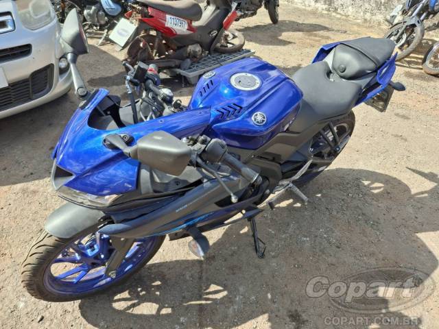 2025 YAMAHA YZF R15 