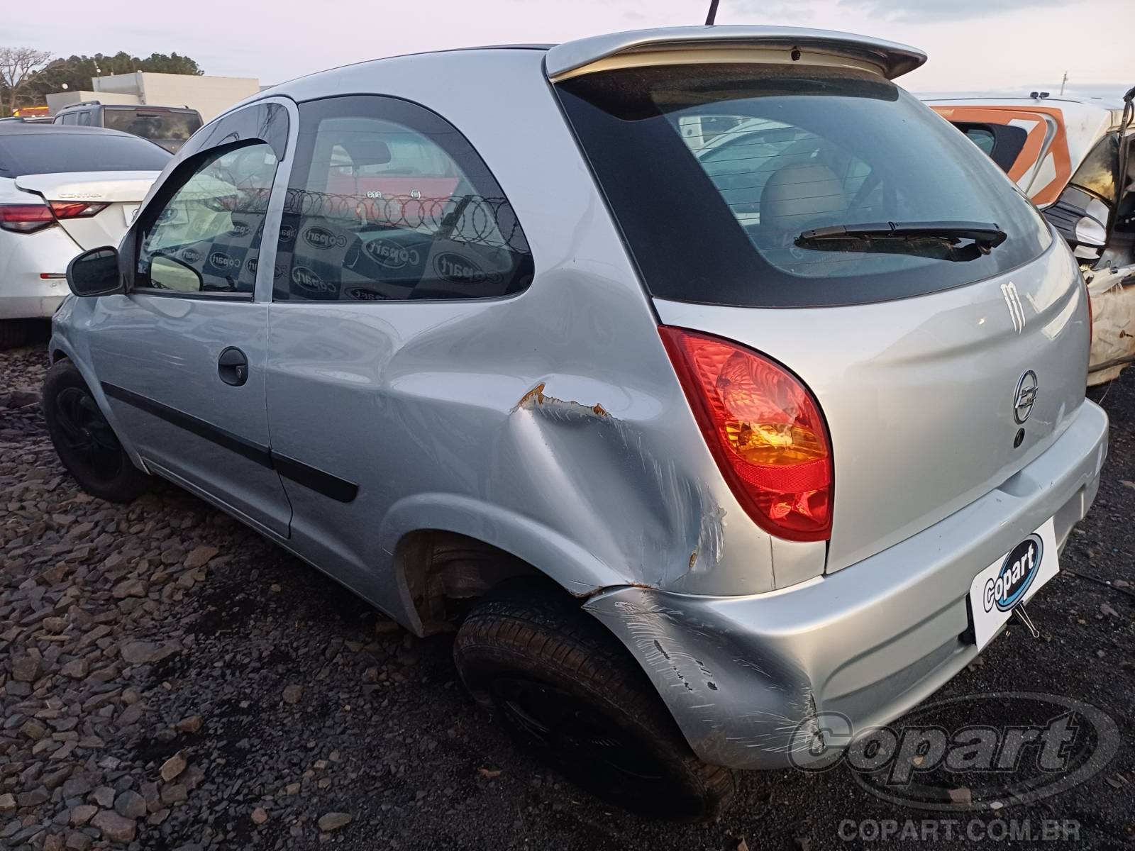 2001 CHEVROLET CELTA — foto 3 de 10