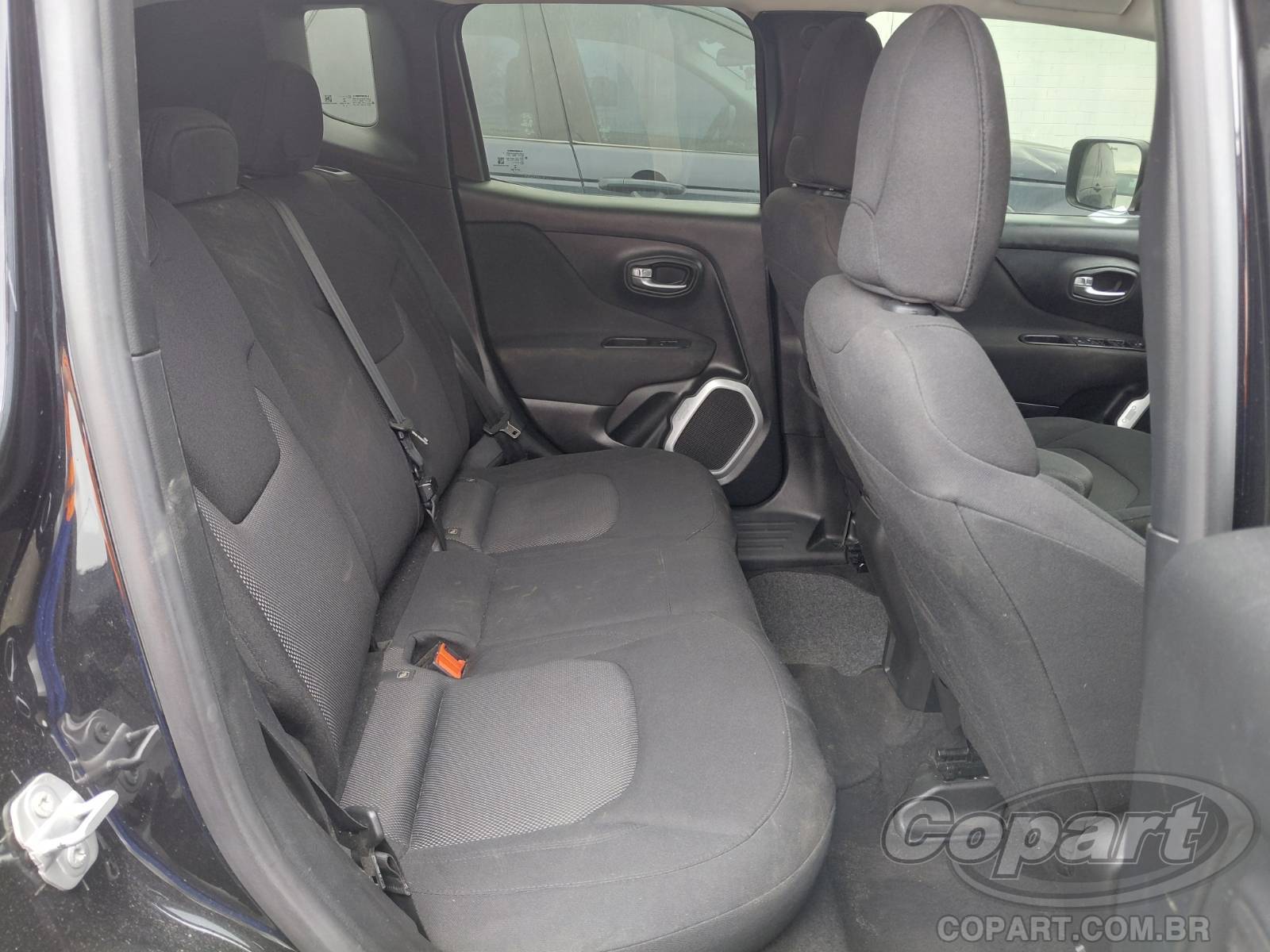 Foto 6 de 11: 2019 JEEP RENEGADE