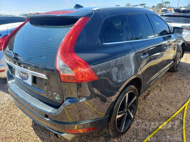 2016 VOLVO XC60 