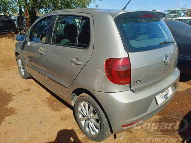 2011 VOLKSWAGEN FOX 
