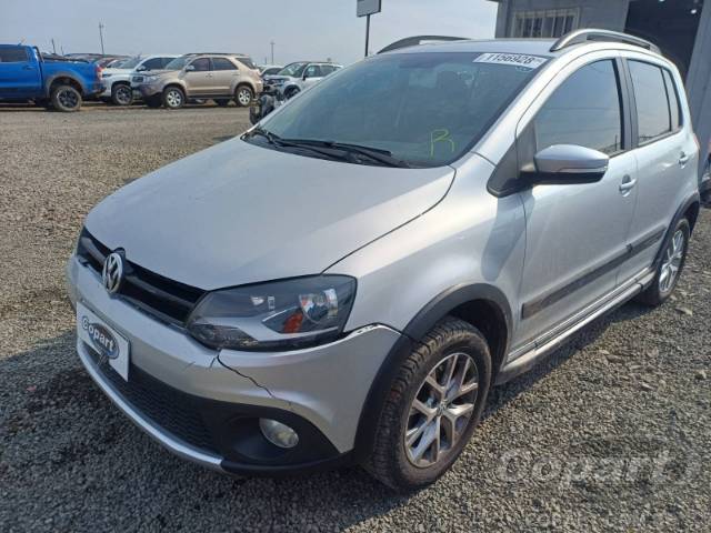 2014 VOLKSWAGEN FOX 