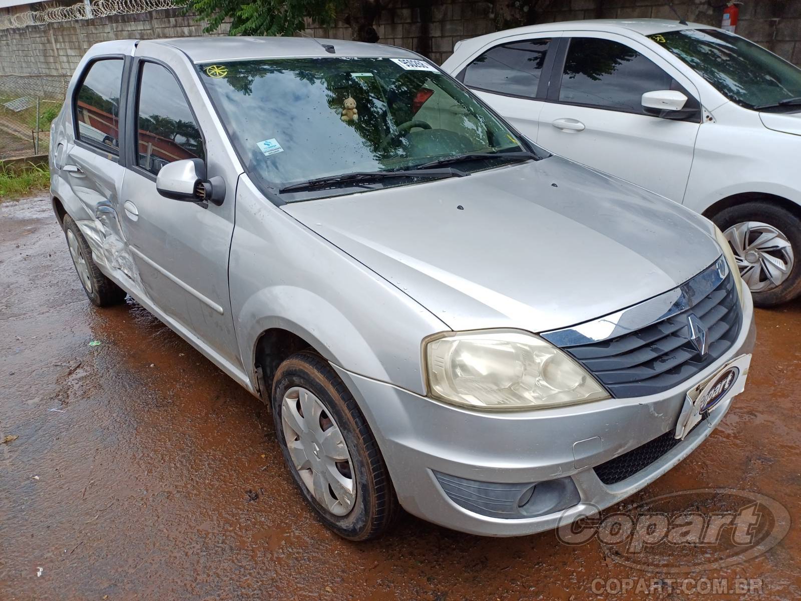 Veículo Renault Logan RENAULT LOGAN EXPRESSION 1.0 16V HI-FLEX 2013 2013 em leilão