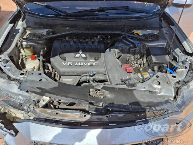 2012 MITSUBISHI OUTLANDER 