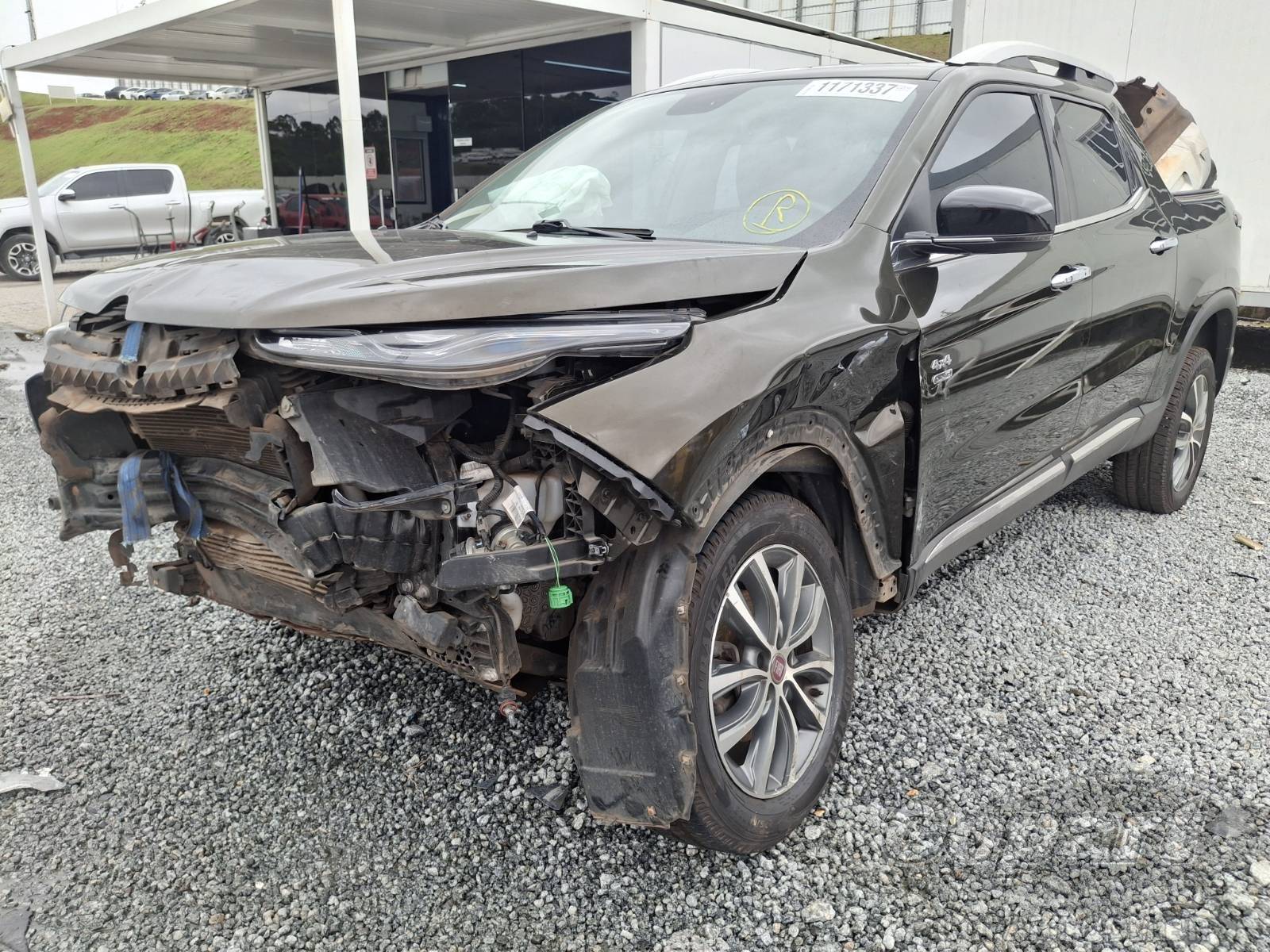 Foto 2: 2019 FIAT TORO