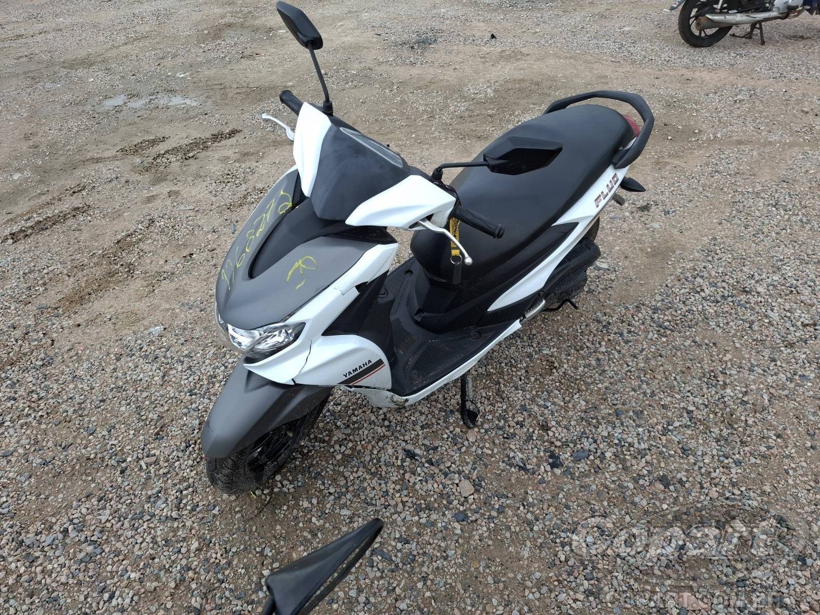Foto 2: 2024 YAMAHA FLUO