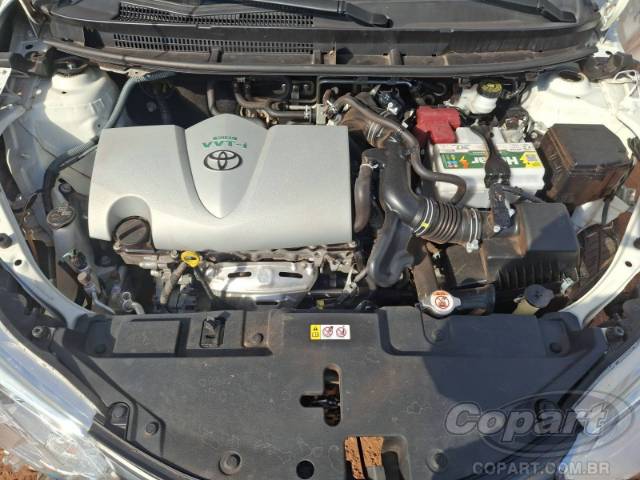 2019 TOYOTA YARIS SEDA 