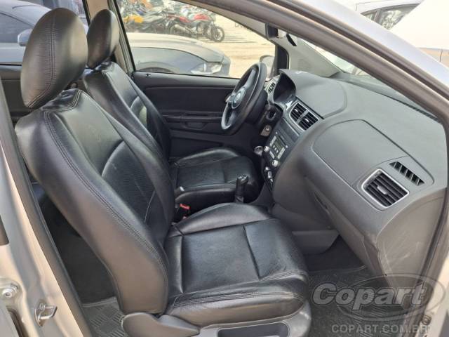 2012 VOLKSWAGEN FOX 
