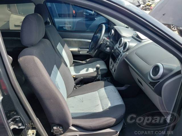 2009 FORD FIESTA 