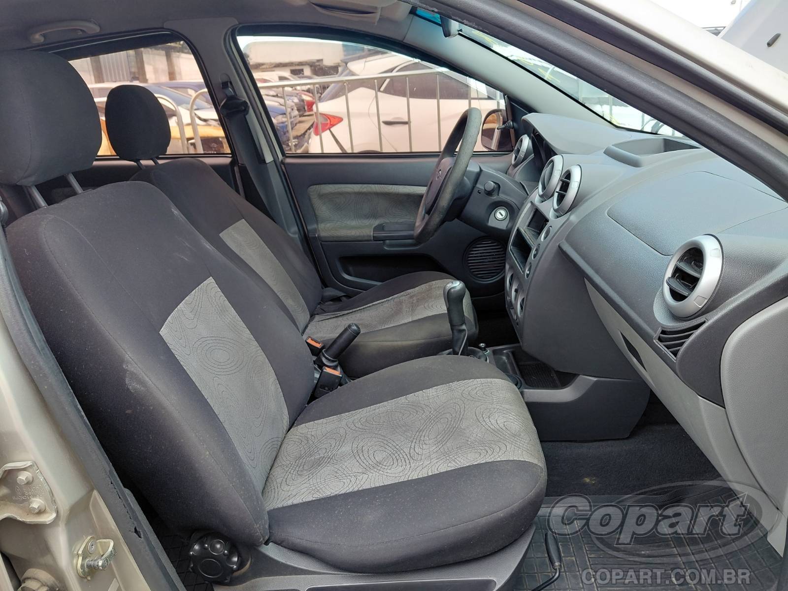 Foto 5: 2009 FORD FIESTA SEDAN