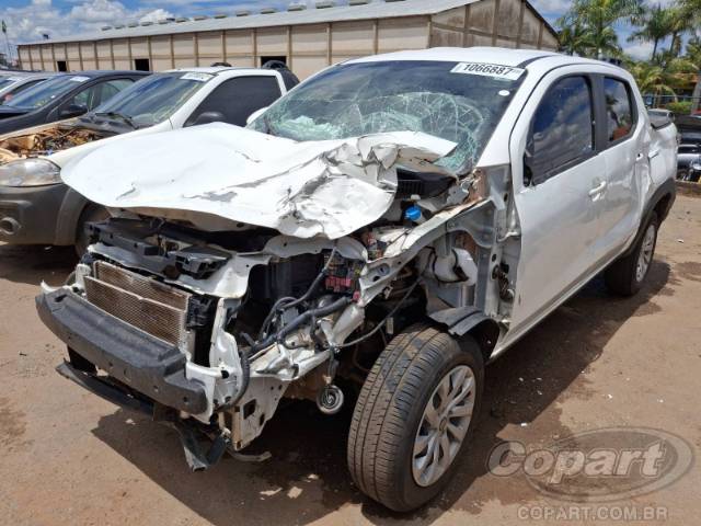 2025 FIAT STRADA CD 