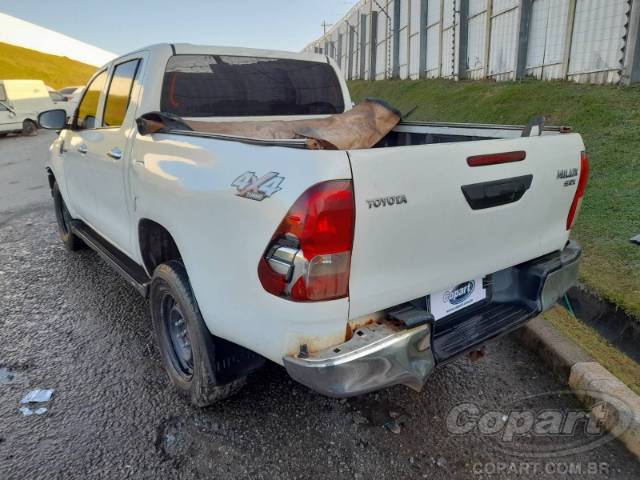 2017 TOYOTA HILUX CD 