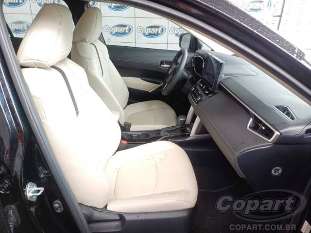 2026 TOYOTA COROLLA CROSS 