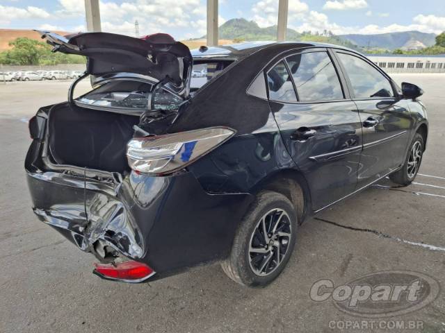 2023 TOYOTA YARIS SEDA 