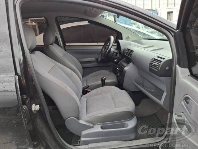2009 VOLKSWAGEN FOX 
