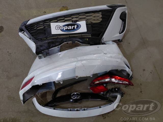 2024 TOYOTA YARIS 