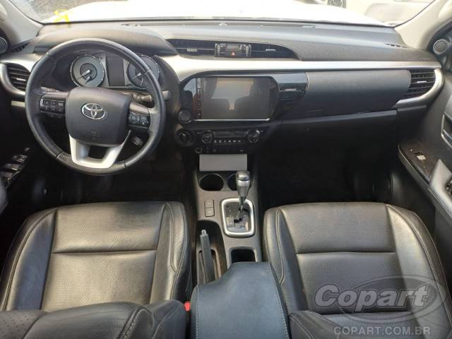 2024 TOYOTA HILUX CD 